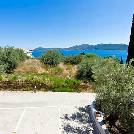 Valedina Otel Agios Petros (Arcadia)