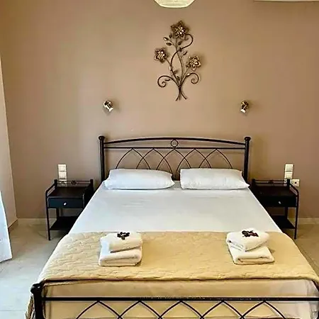 Valedina Otel Agios Petros (Arcadia)